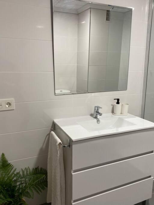 Apartamento En Benicasim Con Piscina Appartement Benicàssim Buitenkant foto